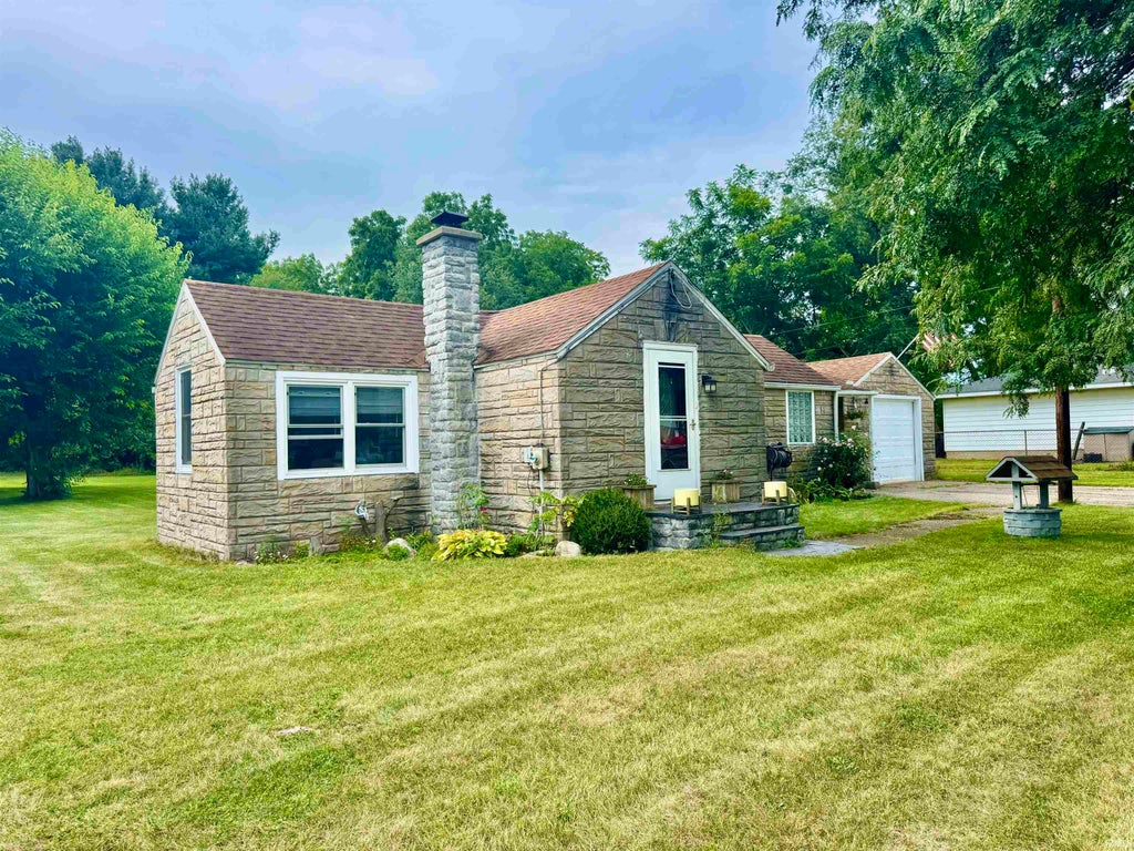 Photo of 57101 Butternut Road, South Bend, IN 46619 (MLS # 202635720)