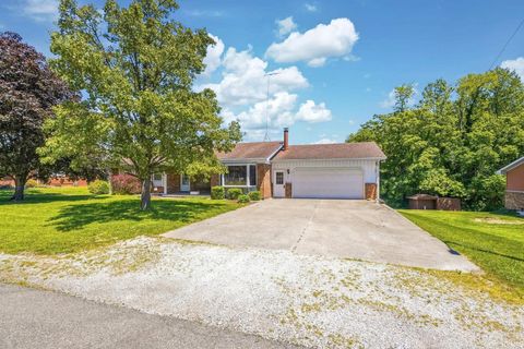 Tiny photo for 412 Roosevelt Drive, Princeton, IN 47670 (MLS # 202618496)