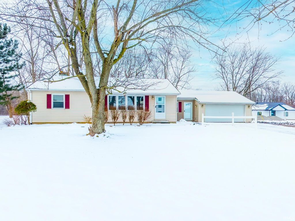 Photo of 10630 Marion Center Road, Fort Wayne, IN 46816 (MLS # 202600296)