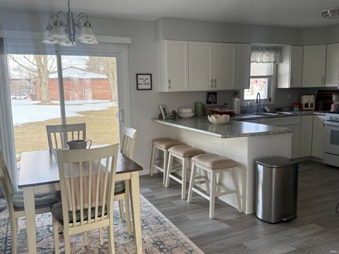 Tiny photo for 6413 E 175 N, Monticello, IN 47960 (MLS # 202605678)