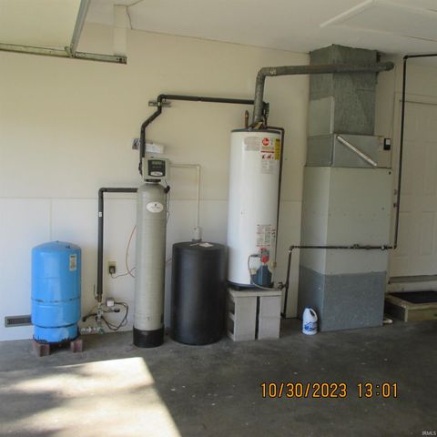 Tiny photo for 6413 E 175 N, Monticello, IN 47960 (MLS # 202605678)