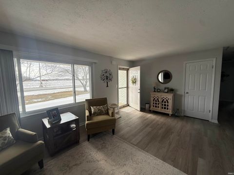 Tiny photo for 6413 E 175 N, Monticello, IN 47960 (MLS # 202605678)