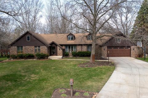 Photo of 54459 Hunters Court, Elkhart, IN 46514 (MLS # 202610380)
