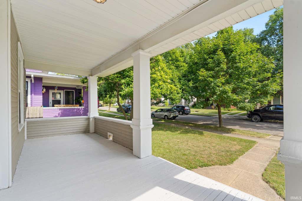 Photo of 804 Kinnaird Avenue, Fort Wayne, IN 46807 (MLS # 202629841)