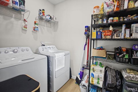 Tiny photo for 1301 S Stull Avenue, Bloomington, IN 47401 (MLS # 202644909)