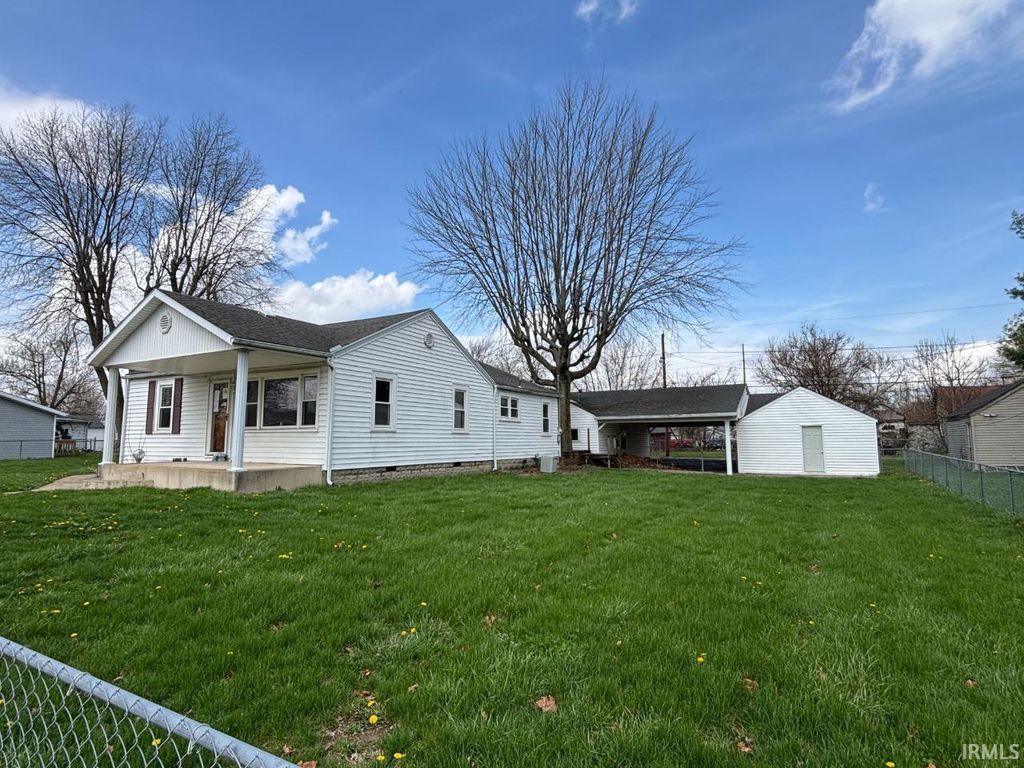 Photo of 1114 W 17Th Street, Muncie, IN 47302 (MLS # 202611604)