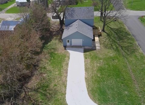 Tiny photo for 112 W Allen Street, Kentland, IN 47951 (MLS # 202612485)