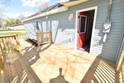 Tiny photo for 112 W Allen Street, Kentland, IN 47951 (MLS # 202612485)