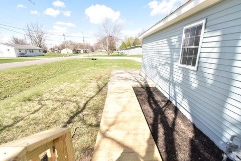 Tiny photo for 112 W Allen Street, Kentland, IN 47951 (MLS # 202612485)