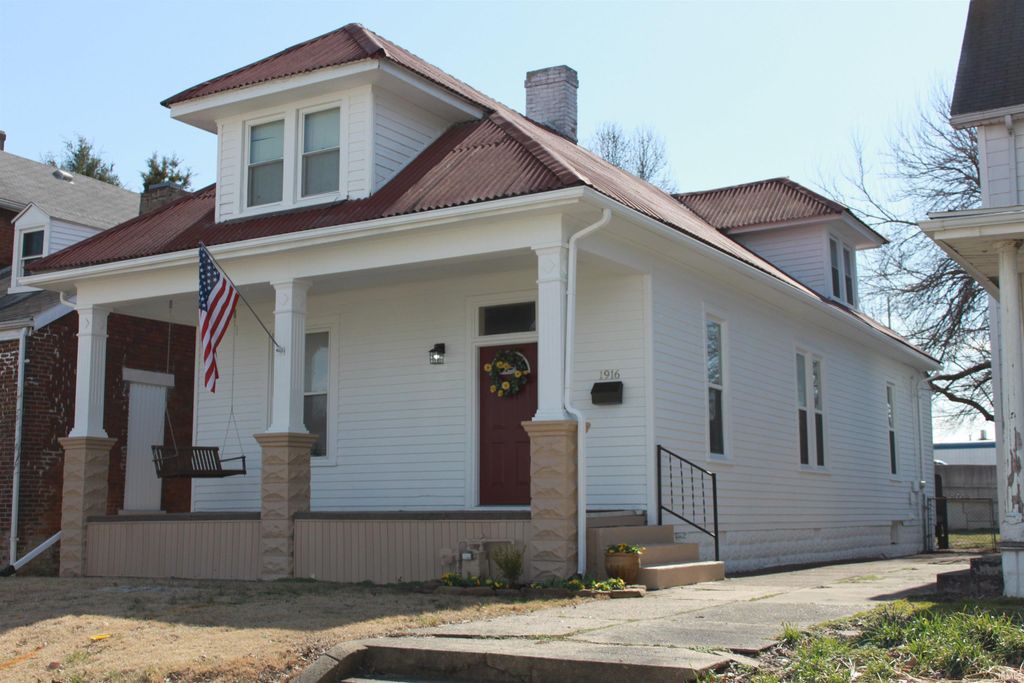 Photo of 1916 W Indiana Street, Evansville, IN 47712 (MLS # 202606768)