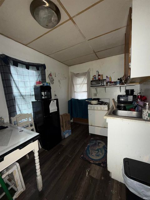 Tiny photo for 508 Jefferson Avenue, LaPorte, IN 46350 (MLS # 202605669)