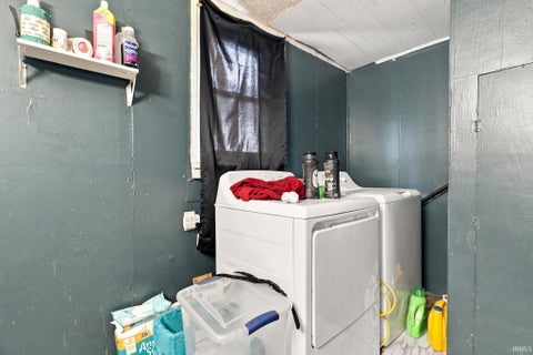Tiny photo for 1622 Ross Street, New Castle, IN 47362 (MLS # 202639145)