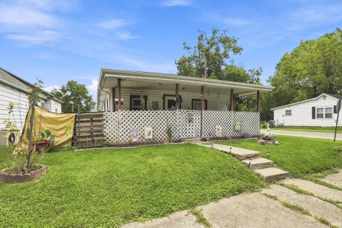 Tiny photo for 1622 Ross Street, New Castle, IN 47362 (MLS # 202639145)