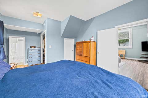 Tiny photo for 526 E Walnut Street, Greentown, IN 46936 (MLS # 202632890)