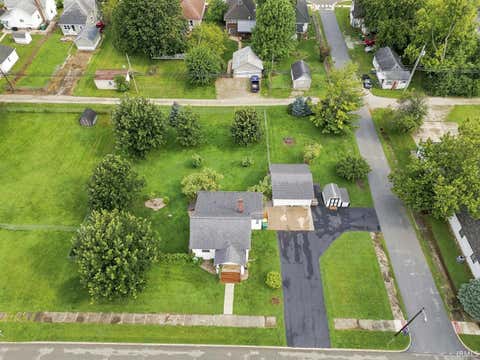 Tiny photo for 526 E Walnut Street, Greentown, IN 46936 (MLS # 202632890)