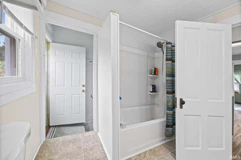 Tiny photo for 526 E Walnut Street, Greentown, IN 46936 (MLS # 202632890)