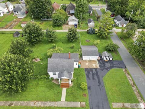Tiny photo for 526 E Walnut Street, Greentown, IN 46936 (MLS # 202632890)