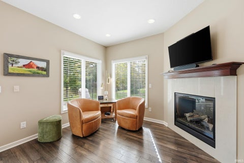 Tiny photo for 15135 Harrison Lake Cove, Fort Wayne, IN 46814 (MLS # 202642907)