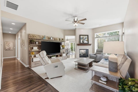 Tiny photo for 15135 Harrison Lake Cove, Fort Wayne, IN 46814 (MLS # 202642907)