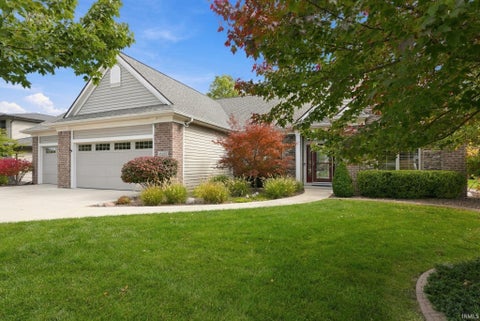 Tiny photo for 15135 Harrison Lake Cove, Fort Wayne, IN 46814 (MLS # 202642907)