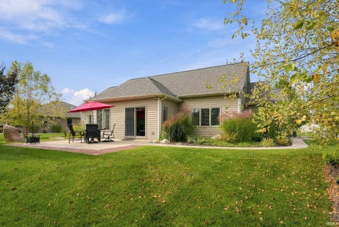 Tiny photo for 15135 Harrison Lake Cove, Fort Wayne, IN 46814 (MLS # 202642907)
