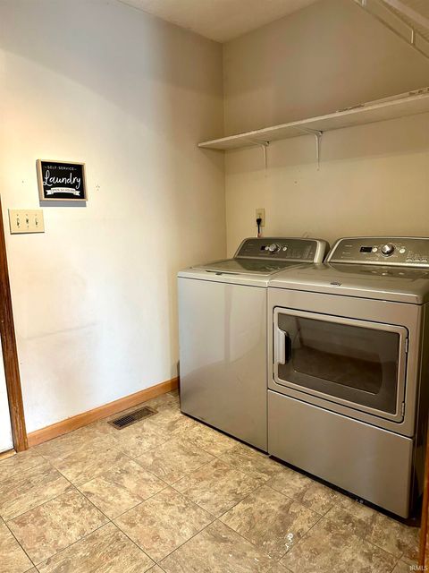 Tiny photo for 881 Boulder Way, Kokomo, IN 46902 (MLS # 202617568)