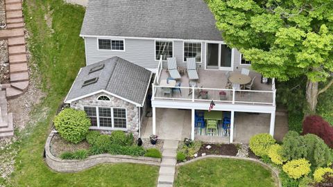 Tiny photo for 9715 E 645 S Road, Wolcottville, IN 46795 (MLS # 202618562)