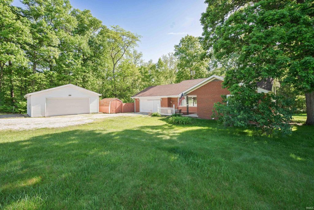 Photo of 997 N 100 E Road, Wabash, IN 46992 (MLS # 202619793)