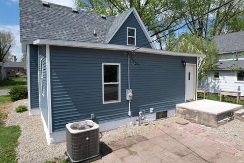 Tiny photo for 563 S Bluff Street, Monticello, IN 47960 (MLS # 202614585)
