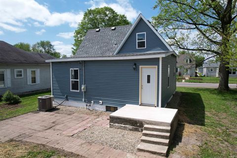 Tiny photo for 563 S Bluff Street, Monticello, IN 47960 (MLS # 202614585)
