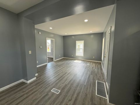 Tiny photo for 563 S Bluff Street, Monticello, IN 47960 (MLS # 202614585)