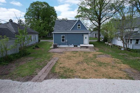Tiny photo for 563 S Bluff Street, Monticello, IN 47960 (MLS # 202614585)