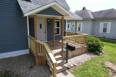 Tiny photo for 563 S Bluff Street, Monticello, IN 47960 (MLS # 202614585)