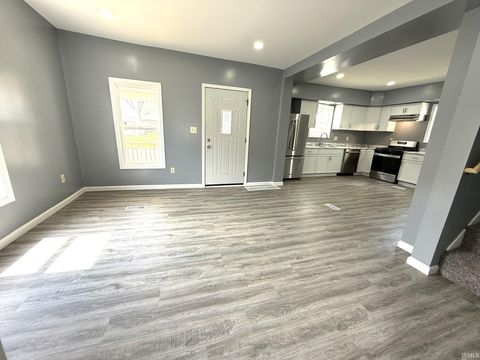 Tiny photo for 563 S Bluff Street, Monticello, IN 47960 (MLS # 202614585)