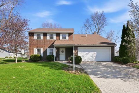 Photo of 10018 Quachita Court, Fort Wayne, IN 46804 (MLS # 202612178)