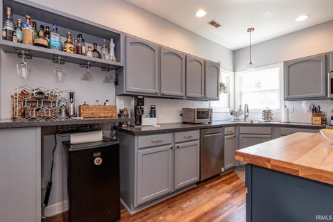 Tiny photo for 3528 S Glasgow Circle, Bloomington, IN 47403 (MLS # 202624711)