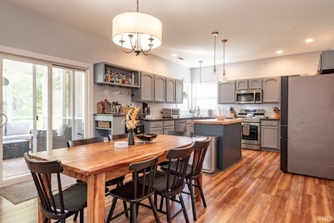 Tiny photo for 3528 S Glasgow Circle, Bloomington, IN 47403 (MLS # 202624711)