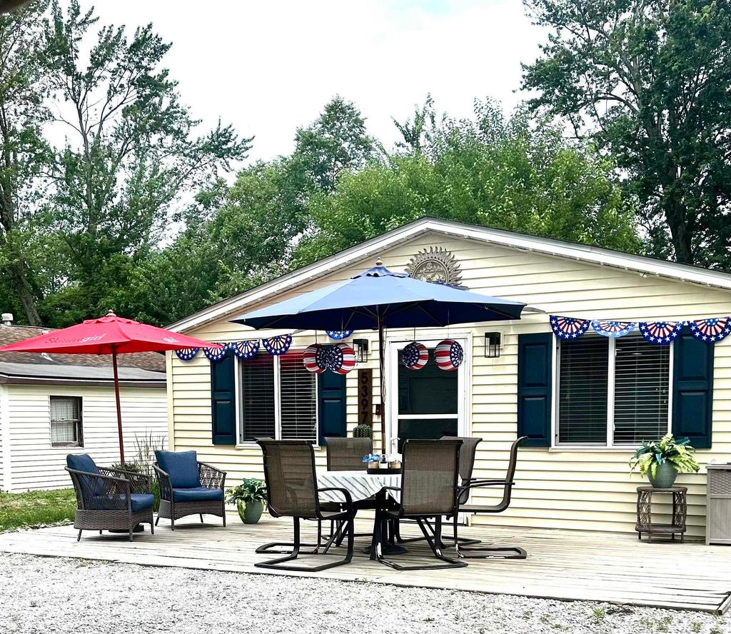 Photo of 5397 S Elm Street, Knox, IN 46534 (MLS # 202603938)