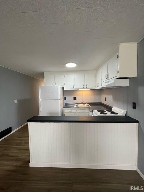 Tiny photo for 1201 Cincinnati Street, Lafayette, IN 47904 (MLS # 202512078)