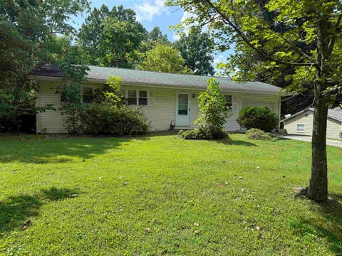 Photo of 207 White Lane LN, Bedford, IN 47421 (MLS # 202628164)