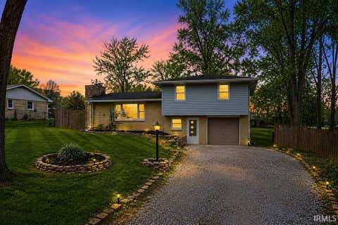Photo of 800 W Fairway Lane, Bloomington, IN 47403 (MLS # 202624664)