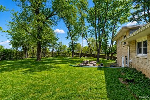 Tiny photo for 800 W Fairway Lane, Bloomington, IN 47403 (MLS # 202624664)