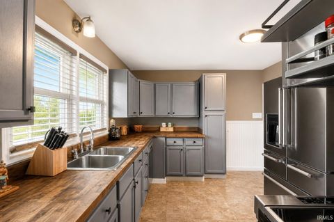 Tiny photo for 800 W Fairway Lane, Bloomington, IN 47403 (MLS # 202624664)
