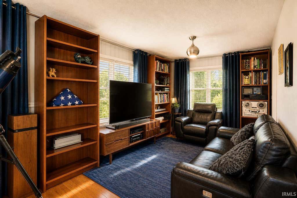 Photo of 800 W Fairway Lane, Bloomington, IN 47403 (MLS # 202624664)