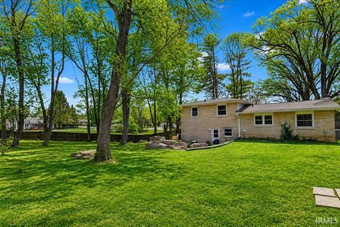 Tiny photo for 800 W Fairway Lane, Bloomington, IN 47403 (MLS # 202624664)