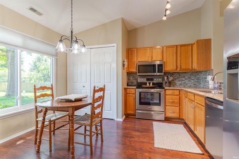 Tiny photo for 6007 Stardance Pointe, Evansville, IN 47715 (MLS # 202618420)
