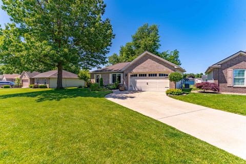 Tiny photo for 6007 Stardance Pointe, Evansville, IN 47715 (MLS # 202618420)
