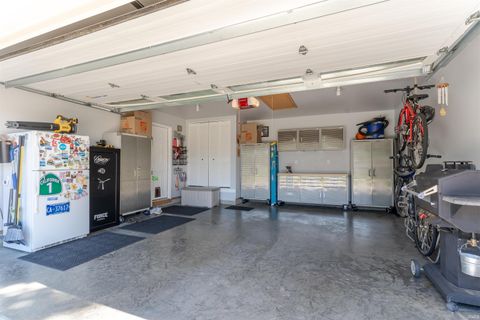 Tiny photo for 6007 Stardance Pointe, Evansville, IN 47715 (MLS # 202618420)