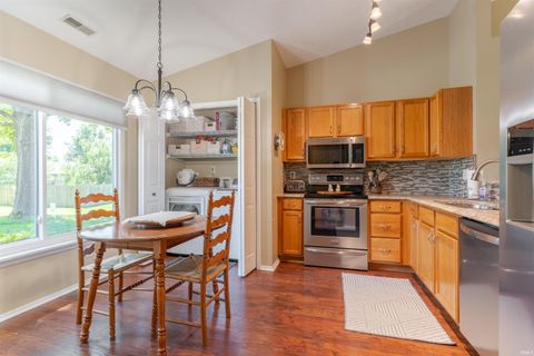 Tiny photo for 6007 Stardance Pointe, Evansville, IN 47715 (MLS # 202618420)