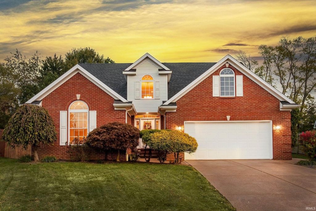 Photo of 11535 Breckenridge Drive, Evansville, IN 47725 (MLS # 202543994)